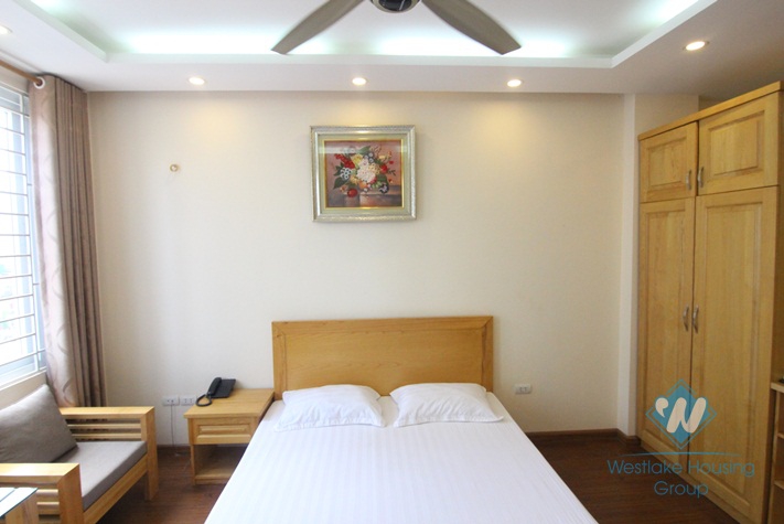 Bright one bedroom apartment for rent on Tran Duy Hung str.